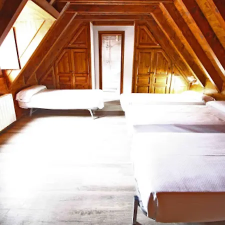 Hotel Mont-romies 2*