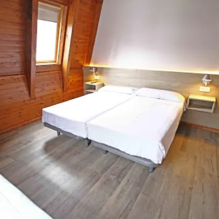 Mont-romies Hotel 2*