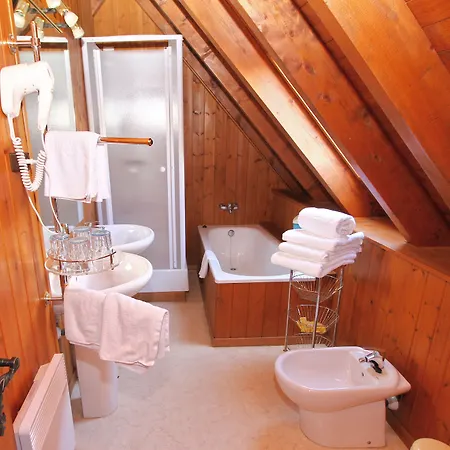 Mont-romies Hotel Salardu